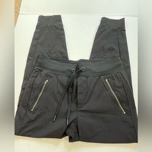 Athleta Trekkie North Jogger Pants Black Size 6